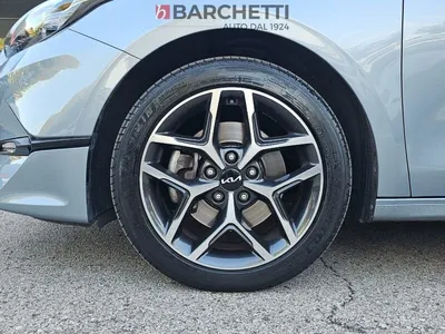 Kia Ceed – 8/27