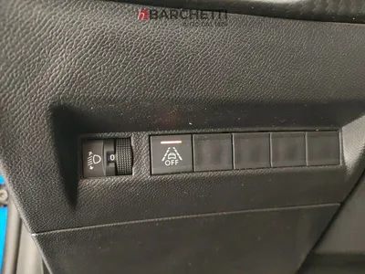 Peugeot 208 – 15/21